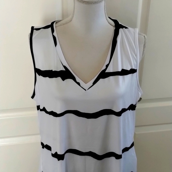 Fantaslook women's size XL sleeveless black and white blouse new - Picture 2 of 10